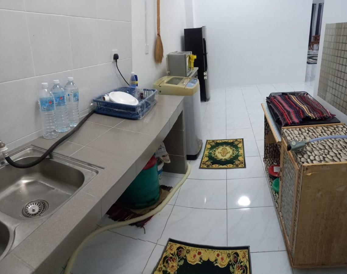 Homestay D'Mama Ifor Muslimi Tanjong Malim Buitenkant foto