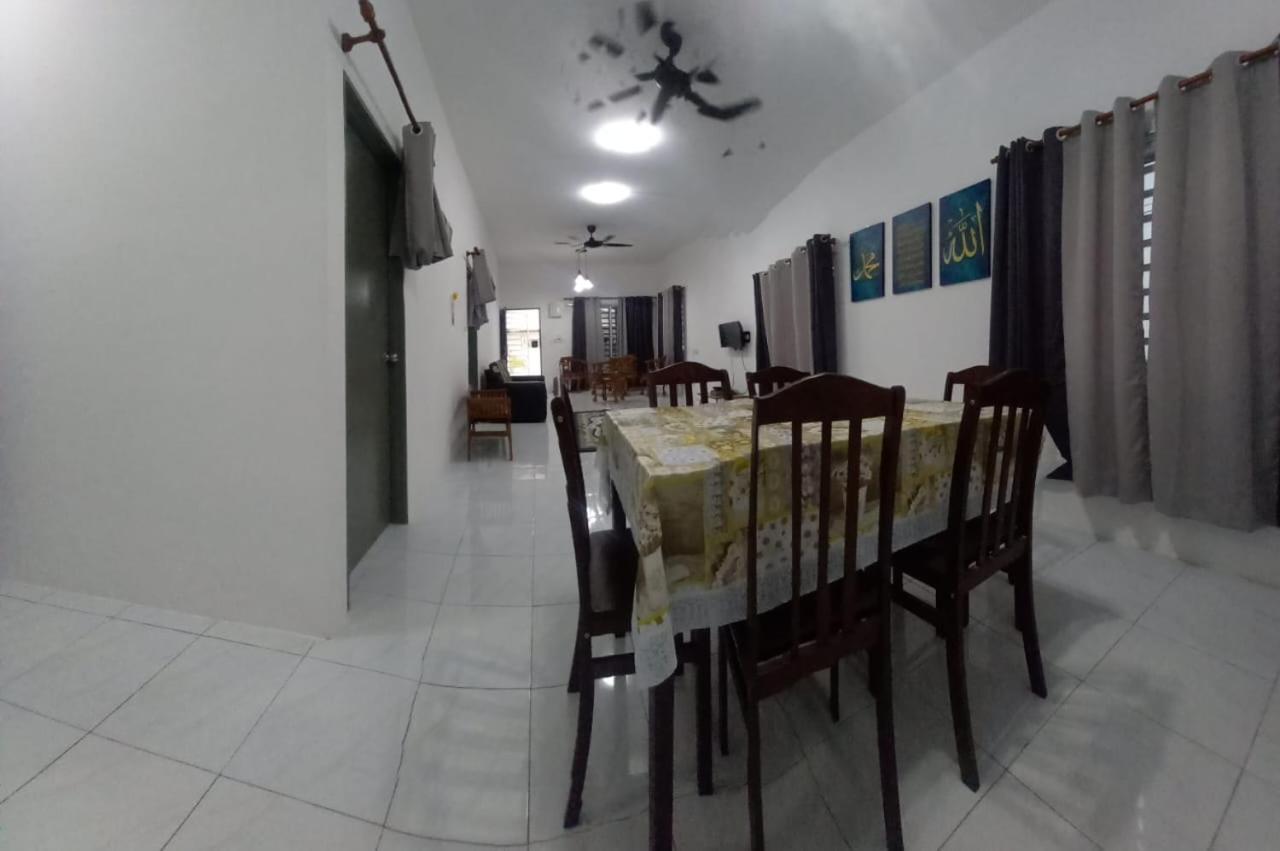Homestay D'Mama Ifor Muslimi Tanjong Malim Buitenkant foto