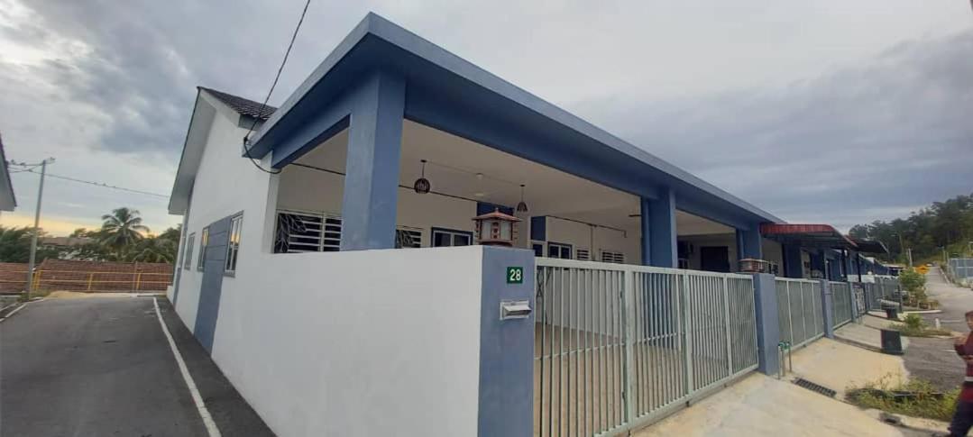 Homestay D'Mama Ifor Muslimi Tanjong Malim Buitenkant foto