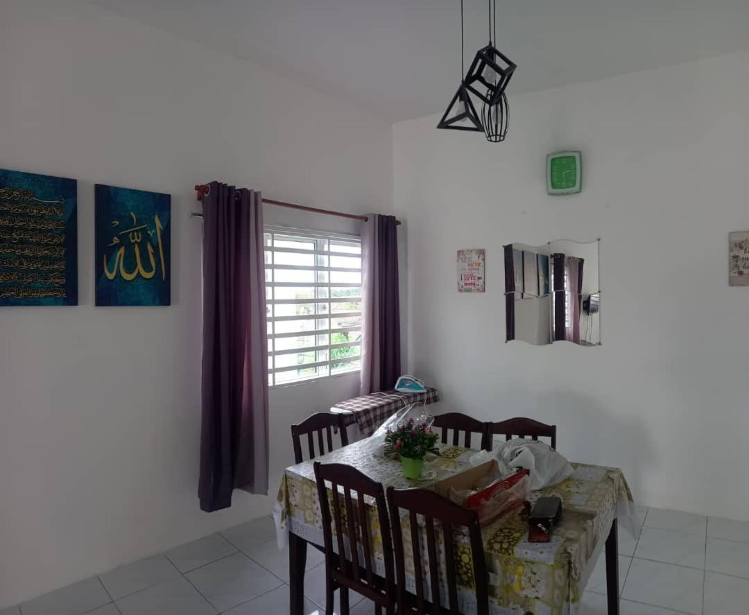 Homestay D'Mama Ifor Muslimi Tanjong Malim Buitenkant foto